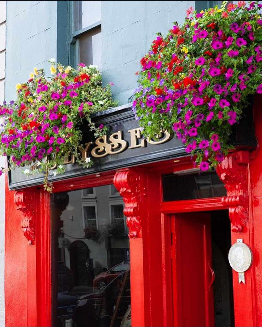 Ulysses Bar The Greville Arms Hotel